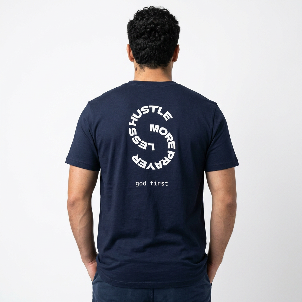 T-Shirt "less hustle more prayer"
